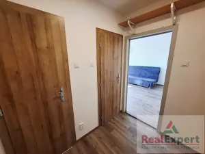 Pronájem bytu 1+1, Praha - Háje, Matúškova, 30 m2