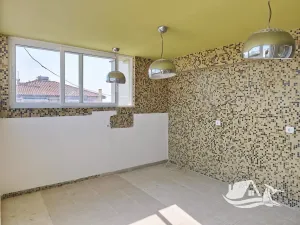 Prodej atypického bytu, Pomorie, Bulharsko, 148 m2