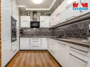 Prodej rodinného domu, Veltrusy, Lomená, 118 m2