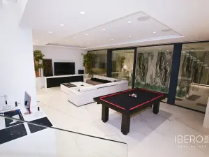 Prodej rodinného domu, Calp, Španělsko, 426 m2