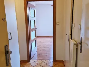 Pronájem bytu 1+kk, Praha - Nusle, Sevřená, 26 m2