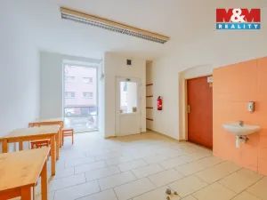 Pronájem obchodního prostoru, Plzeň - Skvrňany, Křimická, 65 m2