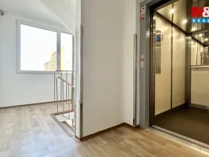 Pronájem bytu 2+kk, Praha - Bohnice, Poznaňská, 42 m2