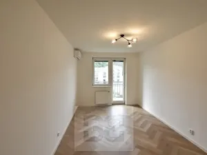 Pronájem bytu 2+kk, Praha - Karlín, Křižíkova, 50 m2