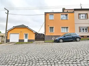 Prodej rodinného domu, Hřebeč, nám. Draha, 150 m2