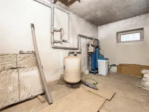 Prodej výrobních prostor, Žarošice, 2250 m2