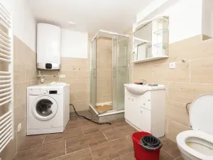 Prodej výrobních prostor, Žarošice, 2250 m2