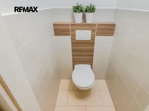 Pronájem bytu 1+kk, Praha - Holešovice, Farského, 35 m2