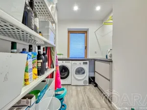 Prodej rodinného domu, Babice, Lomená, 293 m2