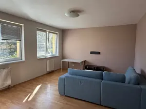 Pronájem bytu 1+kk, Stochov, S. K. Neumanna, 38 m2