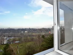 Pronájem bytu 1+1, Praha - Hloubětín, Kukelská, 43 m2