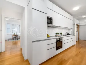 Prodej bytu 3+kk, Praha - Vinohrady, Laubova, 76 m2