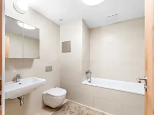 Pronájem bytu 2+kk, Praha - Strašnice, Zvěřinova, 72 m2