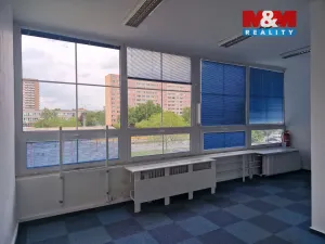 Pronájem obchodního prostoru, Ostrava, Dr. Martínka, 27 m2