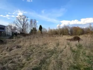 Dražba pozemku pro bydlení, Praha - Ďáblice, Červenomlýnská, 3900 m2