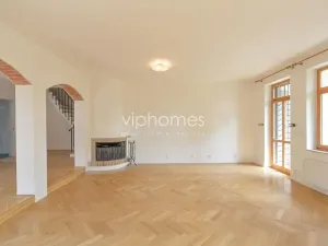 Pronájem vily, Praha - Nebušice, 250 m2