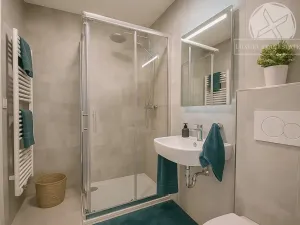 Prodej bytu 2+kk, Praha - Vysočany, Kolmá, 61 m2