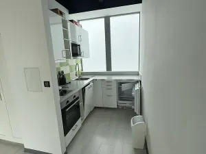 Pronájem bytu 1+kk, Praha - Horní Počernice, Štverákova, 29 m2