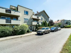 Pronájem bytu 2+kk, Praha - Dubeč, U lipové aleje, 60 m2