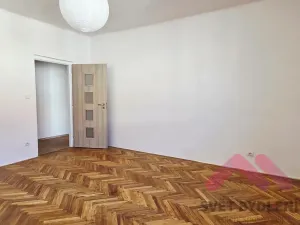Pronájem bytu 2+1, Praha - Žižkov, Viklefova, 82 m2