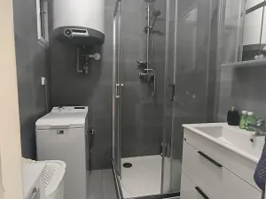 Pronájem bytu 2+1, Hradec Králové, Vocelova, 75 m2