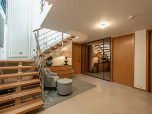 Pronájem bytu 4+kk, Praha - Holešovice, Komunardů, 200 m2