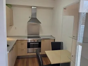 Pronájem bytu 1+kk, Praha - Stodůlky, U dálnice, 38 m2