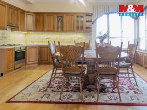 Prodej rodinného domu, Uherské Hradiště, U Stadionu, 300 m2