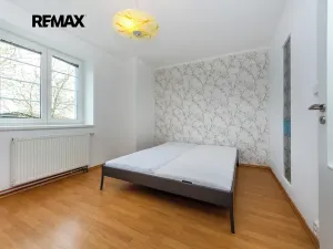Pronájem bytu 2+kk, Praha - Ruzyně, U letiště, 47 m2