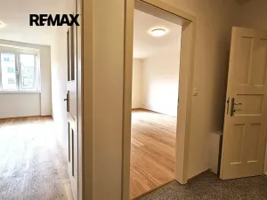 Pronájem bytu 2+kk, Praha - Břevnov, Junácká, 50 m2