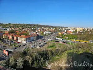 Pronájem bytu 1+kk, Praha - Hloubětín, Nademlejnská, 40 m2