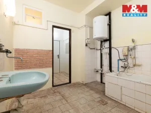 Prodej atypického bytu, Krnov - Pod Bezručovým vrchem, Bezručova, 73 m2