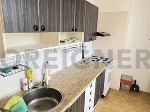 Pronájem bytu 2+1, Pardubice, Benešovo náměstí, 20 m2