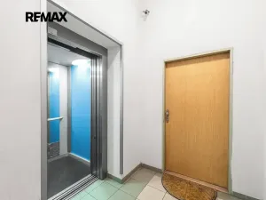 Prodej bytu 2+1, Praha - Žižkov, Táboritská, 64 m2