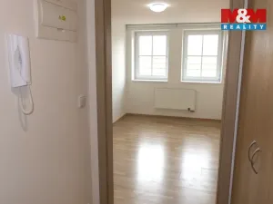 Pronájem bytu 1+kk, Beroun - Beroun-Centrum, Palackého, 38 m2