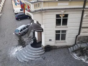 Prodej bytu 3+kk, Karlovy Vary, Kolmá, 81 m2