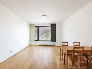 Pronájem bytu 1+kk, Praha - Michle, Nuselská, 43 m2