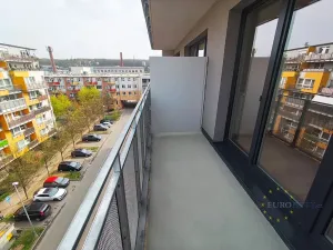 Pronájem bytu 1+kk, Praha - Vysočany, Kabešova, 41 m2
