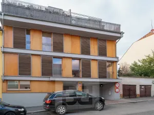 Prodej bytu 3+kk, Praha - Kobylisy, Pod hliništěm, 70 m2