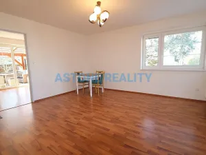 Pronájem rodinného domu, Praha - Újezd nad Lesy, Týnecká, 210 m2