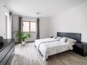 Pronájem bytu 3+kk, Plzeň, Veleslavínova, 89 m2