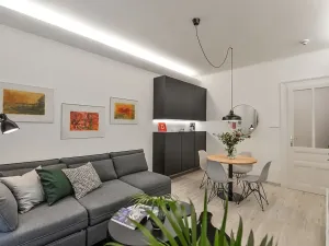 Pronájem bytu 2+kk, Praha - Nové Město, Plavecká, 50 m2