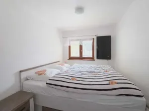 Pronájem chaty, Chocerady, 65 m2