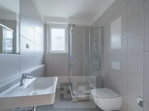 Pronájem bytu 1+kk, Praha - Dolní Měcholupy, Honzíkova, 34 m2