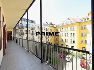 Pronájem kanceláře, Praha - Smíchov, Štefánikova, 168 m2