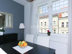Pronájem bytu 2+kk, Praha - Vinohrady, Na Kozačce, 60 m2