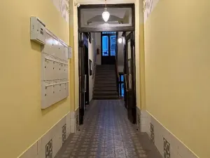 Prodej bytu 2+kk, Praha - Holešovice, Pplk. Sochora, 59 m2