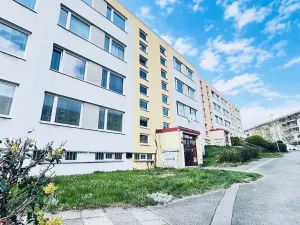 Pronájem bytu 3+1, Praha - Kobylisy, Chotovická, 84 m2