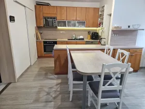 Prodej rodinného domu, Šumice, 250 m2