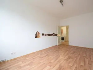 Pronájem bytu 2+1, Praha - Nusle, U gymnázia, 52 m2